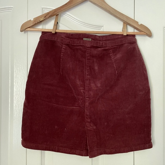 Billabong Red High Rise Corduroy Mini Skirt | Size 26 Waist - Picture 2 of 7